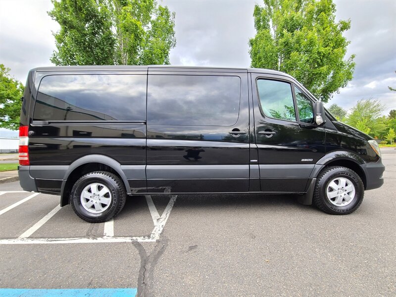 2016 Mercedes-Benz Sprinter 2500 V6 / 12-Passenger Van / 144 " WB / Turbo Diesel / Backup Camera / Heated Seats / 1-OWNER - Photo 4 - Portland, OR 97217