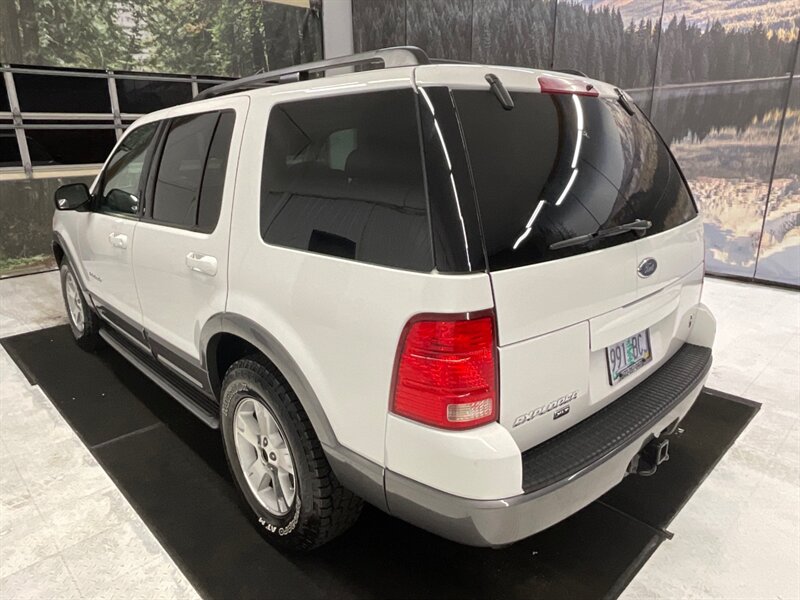 2004 Ford Explorer XLT 4x4 / 4.6L V8 / Leather / ONLY 79,000 MILES  / Excel Cond - Photo 8 - Gladstone, OR 97027