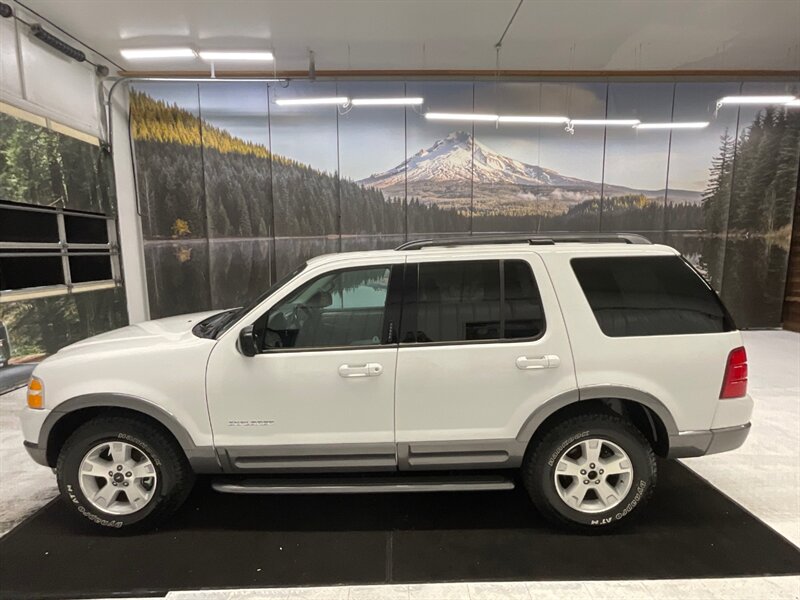 2004 Ford Explorer XLT 4x4 / 4.6L V8 / Leather / ONLY 79,000 MILES  / Excel Cond - Photo 3 - Gladstone, OR 97027