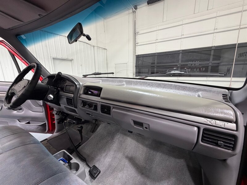 1995 Ford F-250 XLT F250HD 4X4 Regular Cab 7.3L DIESEL /1-OWNER /LONG BED / BRAND NEW TIRES / ZERO RUST/117K MILES - Photo 19 - Gladstone, OR 97027