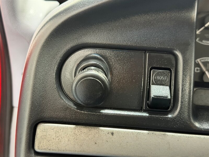 1995 Ford F-250 XLT F250HD 4X4 Regular Cab 7.3L DIESEL /1-OWNER /LONG BED / BRAND NEW TIRES / ZERO RUST/117K MILES - Photo 17 - Gladstone, OR 97027