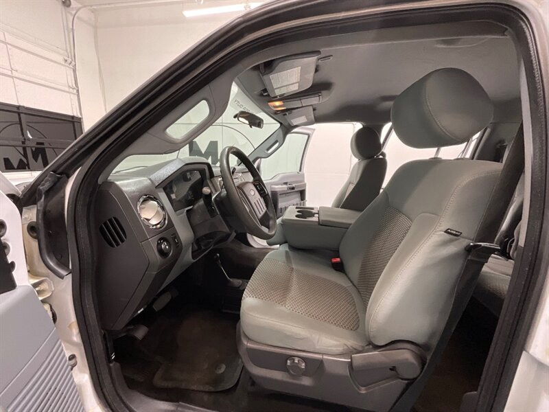 2015 Ford F-250 4X4 / 6.7L Power Stroke Diesel / XLT / LONG BED  / Towing Pkg - Photo 11 - Gladstone, OR 97027