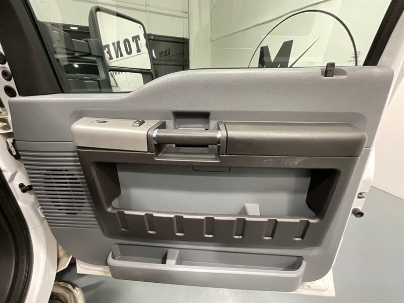 2015 Ford F-250 4X4 / 6.7L Power Stroke Diesel / XLT / LONG BED  / Towing Pkg - Photo 34 - Gladstone, OR 97027