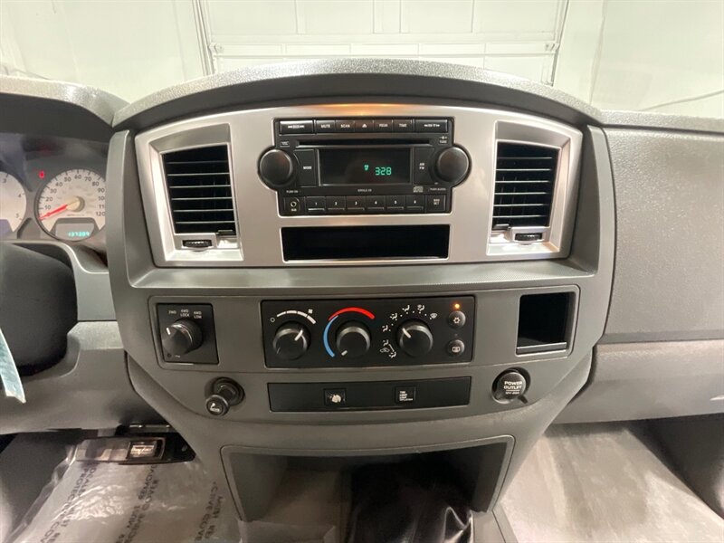 2009 Dodge Ram 2500 BIG HORN 4X4 6-SPEED MANUAL/6.7L DIESEL /LIFTED /LONG BED / ZERO RUST - Photo 18 - Gladstone, OR 97027