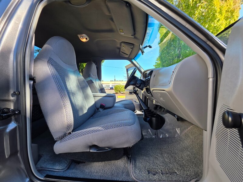 1998 Ford Ranger SUPER CAB / V6 3.0L / 5-SPEED MANUAL / REAR SEATS / 2WD / FRESH TRADE-IN / JUST SERVICED - Photo 14 - Portland, OR 97217