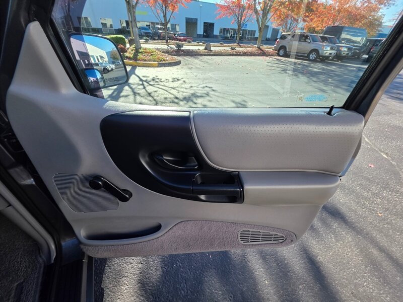 1998 Ford Ranger SUPER CAB / V6 3.0L / 5-SPEED MANUAL / REAR SEATS / 2WD / FRESH TRADE-IN / JUST SERVICED - Photo 34 - Portland, OR 97217