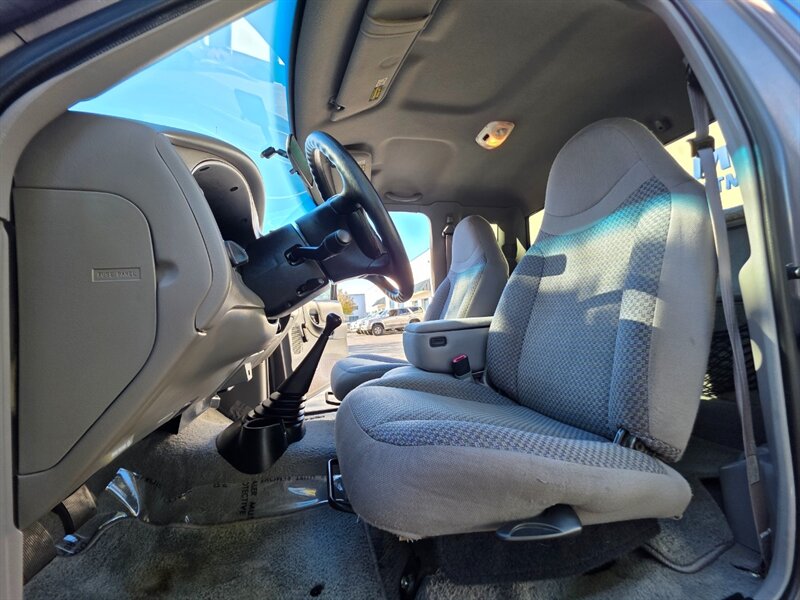 1998 Ford Ranger SUPER CAB / V6 3.0L / 5-SPEED MANUAL / REAR SEATS / 2WD / FRESH TRADE-IN / JUST SERVICED - Photo 13 - Portland, OR 97217