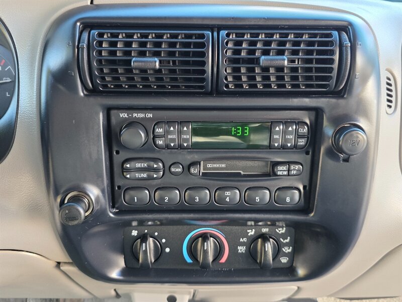 1998 Ford Ranger SUPER CAB / V6 3.0L / 5-SPEED MANUAL / REAR SEATS / 2WD / FRESH TRADE-IN / JUST SERVICED - Photo 38 - Portland, OR 97217