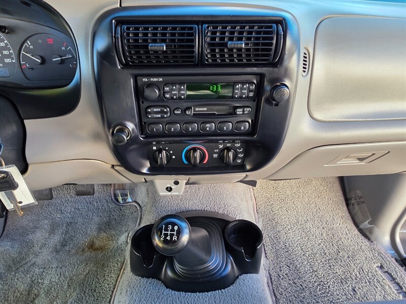 1998 Ford Ranger SUPER CAB / V6 3.0L / 5-SPEED MANUAL / REAR SEATS / 2WD / FRESH TRADE-IN / JUST SERVICED - Photo 37 - Portland, OR 97217