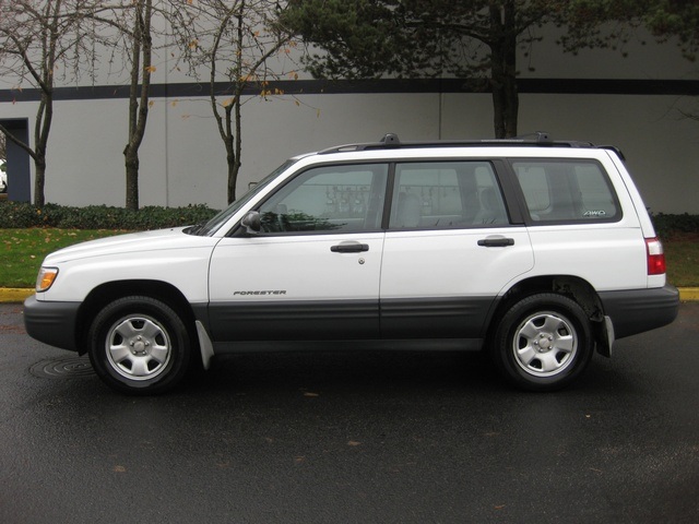 2002 Subaru Forester L Wagon / All Wheel Drive / 1-Owner / 84,801 miles   - Photo 3 - Portland, OR 97217