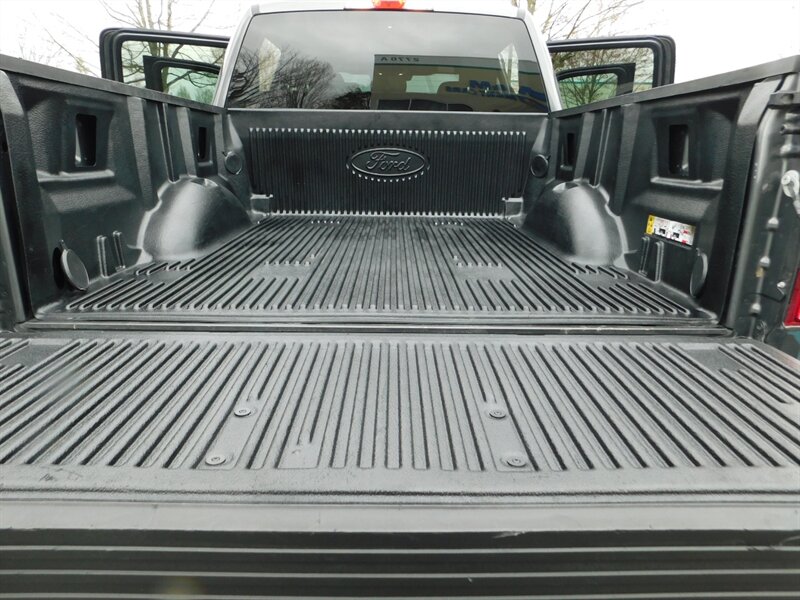 2019 Ford F-150 XLT Crew Cab 4X4 V8 5.0L / Navigation / LIFTED   - Photo 22 - Portland, OR 97217