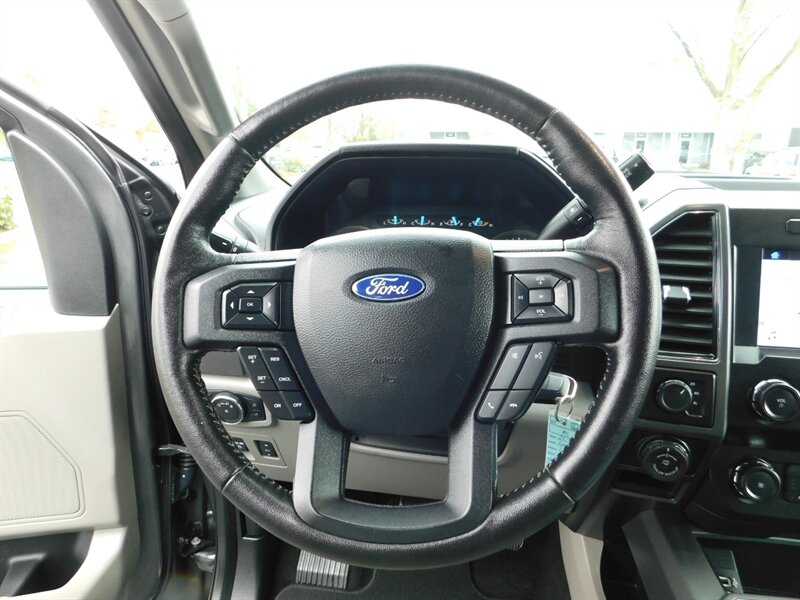 2019 Ford F-150 XLT Crew Cab 4X4 V8 5.0L / Navigation / LIFTED   - Photo 16 - Portland, OR 97217