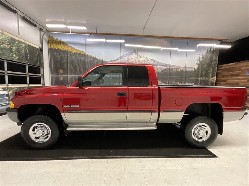 1999 Dodge Ram 2500 Laramie SLT 4X4 / 5.9L DIESEL / 61,000 MILES  / LOCAL OREGON TRUCK / RUST FREE / BRAND NEW TIRES - Photo 3 - Gladstone, OR 97027