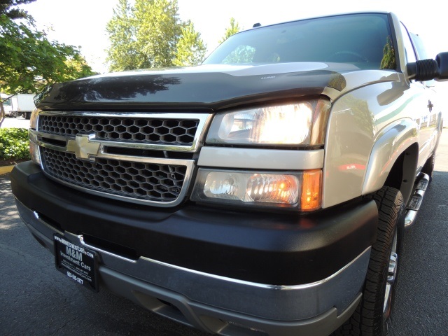 2005 Chevrolet Silverado 2500 LS 4WD Long Bed Matching Canopy 4DR Diesel