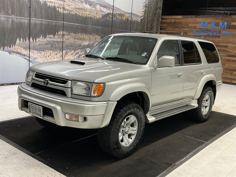 2001 Toyota 4Runner SR5 Sport Utility 4X4 / 3.4L V6 /FRESH TIMING BELT  / E-LOCKERS / Sunroof / BRAND NEW TIRES / Excel Cond - Photo 25 - Gladstone, OR 97027