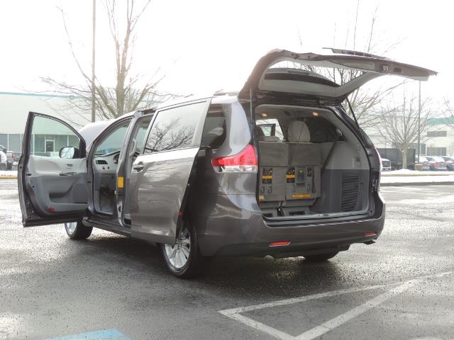 2014 Toyota Sienna Minivan / NAVi / CAM / All Wheel Drive / 1-OWNER   - Photo 25 - Portland, OR 97217