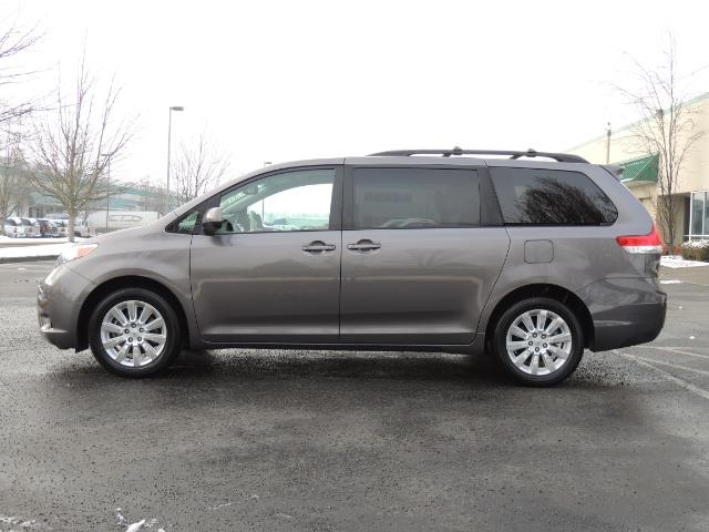 2014 Toyota Sienna Minivan / NAVi / CAM / All Wheel Drive / 1-OWNER   - Photo 3 - Portland, OR 97217