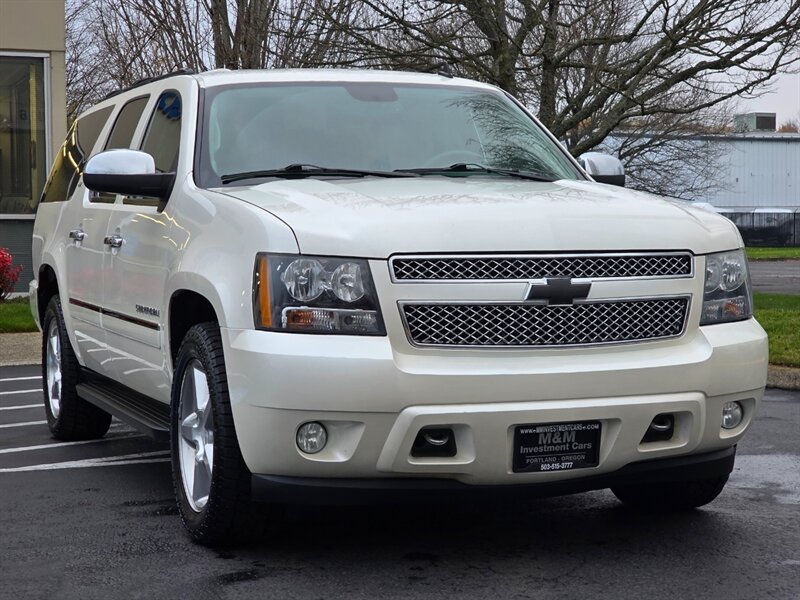 2011 Chevrolet Suburban LTZ 4X4 / DVD / CAM / NAV / SUNROOF / FULLY LOADED  / LONG WHEELBASE / LEATHER / 3RD SEATS / FRESH TRADE-IN - Photo 2 - Portland, OR 97217