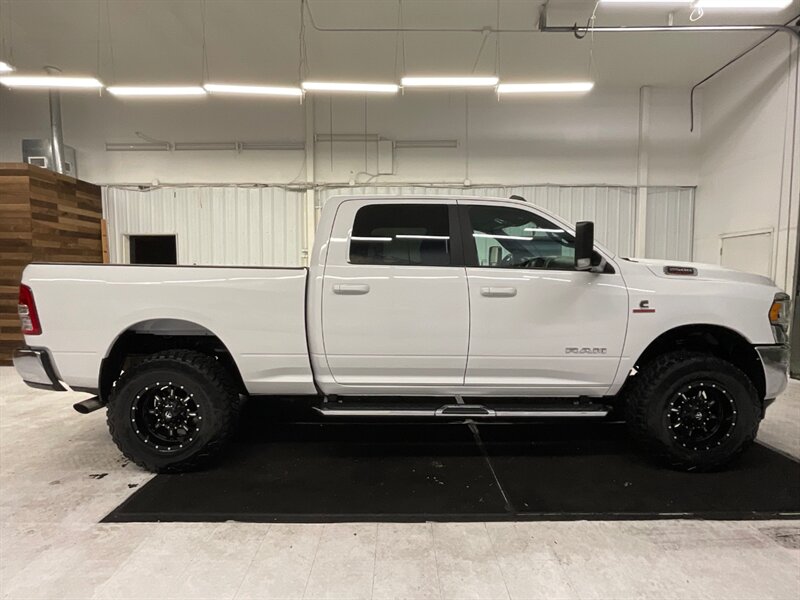 2021 RAM 2500 Big Horn Crew Cab 4X4 / 6.7L DIESEL / LEVELED  / NEW LEVELING KET w. NEW 35 " MUD TIRES& 18 " FUEL WHEELS - Photo 4 - Gladstone, OR 97027