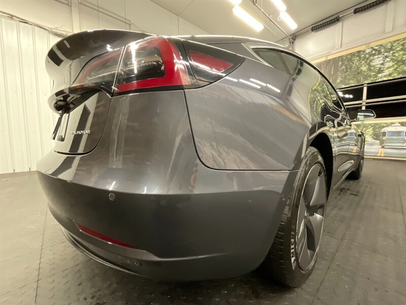 2018 Tesla Model 3 Long Range AWD / DUAL MOTORS / 1-OWNER/ 44K MILES  Leather Seats / LOCAL OREGON / AWD - Photo 26 - Gladstone, OR 97027