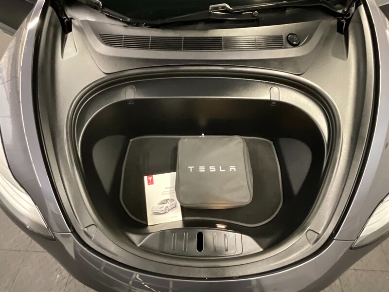 2018 Tesla Model 3 Long Range AWD / DUAL MOTORS / 1-OWNER/ 44K MILES  Leather Seats / LOCAL OREGON / AWD - Photo 22 - Gladstone, OR 97027