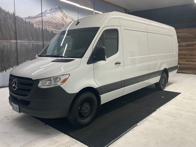 2021 Mercedes-Benz Sprinter 2500 CARGO VAN / V6 DIESEL /HIGHROOF 170 " EXTENDED  / Backup Camera / EXTRA LONG /15,000 MILES - Photo 1 - Gladstone, OR 97027