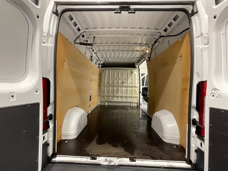 2017 RAM ProMaster 2500 159 WB HIGHROOF CARGO VAN / 1-OWNER / Camera   - Photo 11 - Gladstone, OR 97027