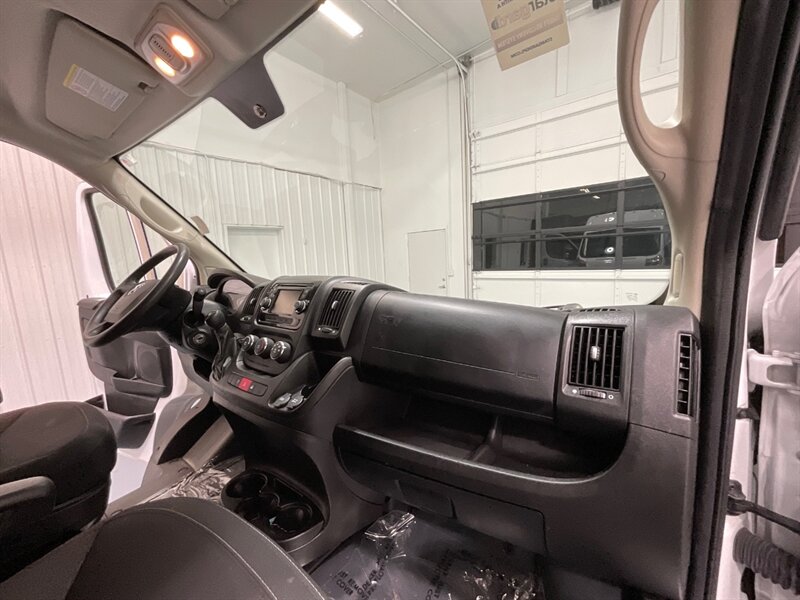 2017 RAM ProMaster 2500 159 WB HIGHROOF CARGO VAN / 1-OWNER / Camera   - Photo 18 - Gladstone, OR 97027