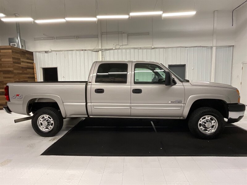 2006 Chevrolet Silverado 2500 LT Crew Cab 4X4/ 6.6L DIESEL/LBZ MOTOR/ 136K MILES  / Leather & Heated Seats / Excel Cond - Photo 4 - Gladstone, OR 97027