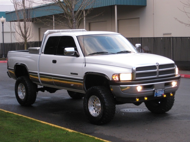 1996 Dodge Ram 1500 Laramie SLT   - Photo 7 - Portland, OR 97217