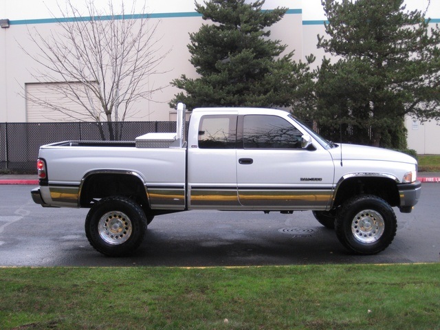 1996 Dodge Ram 1500 Laramie SLT   - Photo 6 - Portland, OR 97217