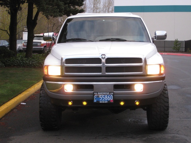 1996 Dodge Ram 1500 Laramie SLT   - Photo 8 - Portland, OR 97217