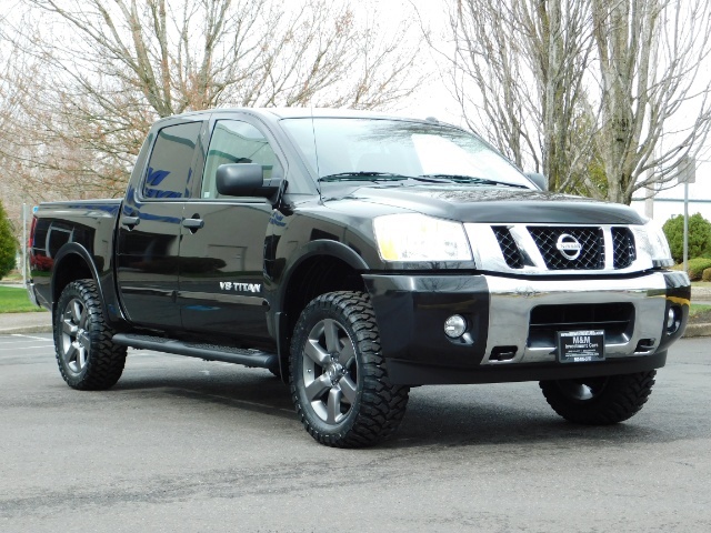 2015 Nissan Titan Sv 4dr Crew Cab   4wd   Navigation  Only 32k Miles