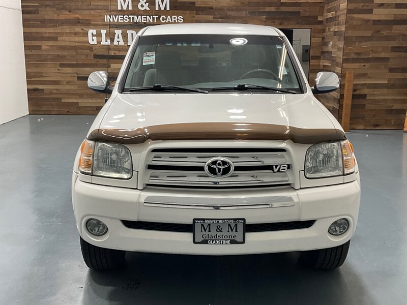 2004 Toyota Tundra SR5 Double Cab 4X4 / 4.7L V8 / ONLY 71.000 MILES  / TIMING BELT SERVICE DONE - Photo 5 - Gladstone, OR 97027