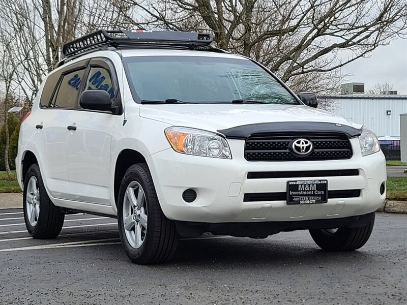 2008 Toyota RAV4 Sport 4X4 / 4-cyl 2.4L / MANY RECORDS / 2-OWNERS / FOUR WHEEL DRIVE / EXCELLENT CONDITION ! - Photo 2 - Portland, OR 97217