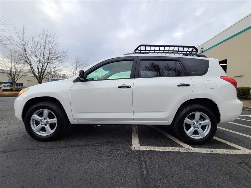 2008 Toyota RAV4 Sport 4X4 / 4-cyl 2.4L / MANY RECORDS / 2-OWNERS / FOUR WHEEL DRIVE / EXCELLENT CONDITION ! - Photo 3 - Portland, OR 97217