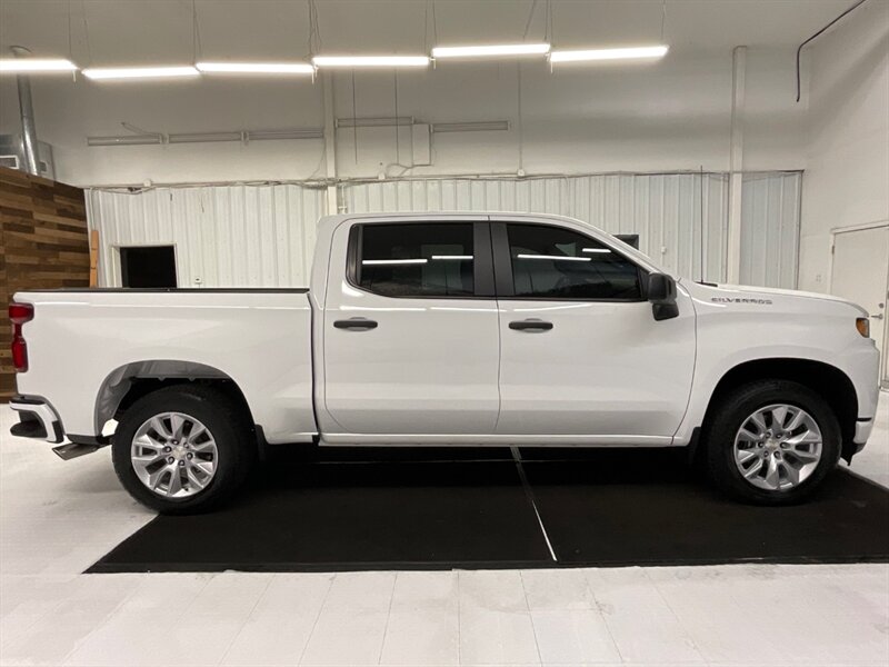 2021 Chevrolet Silverado 1500 Custom Crew Cab 4X4 / 4.3L V6 / 1-OWNER / 26K MILE  / LOCAL OREGON TRUCK / Backup Camera - Photo 4 - Gladstone, OR 97027