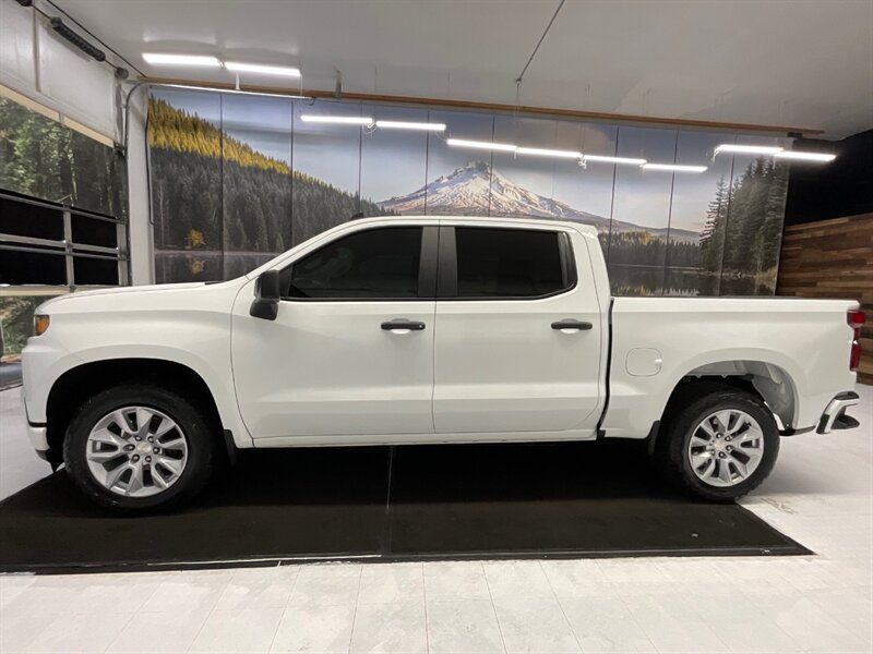 2021 Chevrolet Silverado 1500 Custom Crew Cab 4X4 / 4.3L V6 / 1-OWNER / 26K MILE  / LOCAL OREGON TRUCK / Backup Camera - Photo 3 - Gladstone, OR 97027