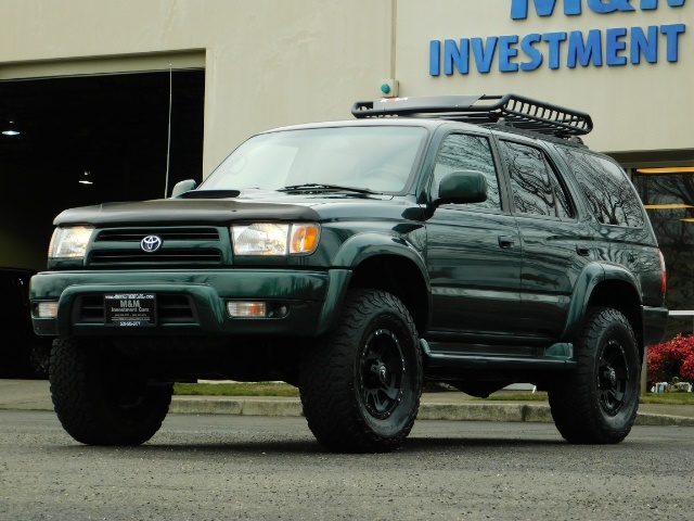 2000 Toyota 4Runner SR5 4dr Sport / 4X4 / V6 / 5-SPEED MANUAL / LIFTED