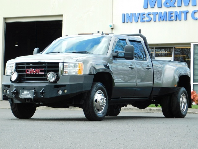 2009 GMC Sierra 3500 SLT / Dually / 6.6L Duramax Diesel / 1-OWNER   - Photo 1 - Portland, OR 97217