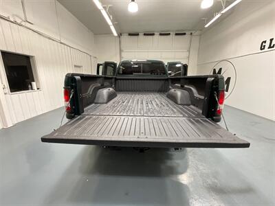 2001 Dodge Ram 2500 Laramie 4X4 6-SPEED MANUAL / 5.9L CUMMINS DIESEL  / Leather Seats / LONG BED / ZERO RUST / NEW TIRES - Photo 10 - Gladstone, OR 97027