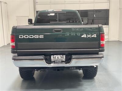 2001 Dodge Ram 2500 Laramie 4X4 6-SPEED MANUAL / 5.9L CUMMINS DIESEL  / Leather Seats / LONG BED / ZERO RUST / NEW TIRES - Photo 6 - Gladstone, OR 97027