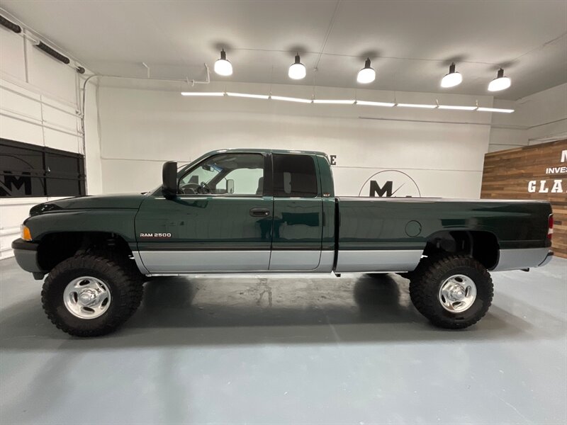 2001 Dodge Ram 2500 Laramie 4X4 6-SPEED MANUAL / 5.9L CUMMINS DIESEL  / Leather Seats / LONG BED / ZERO RUST / NEW TIRES - Photo 3 - Gladstone, OR 97027