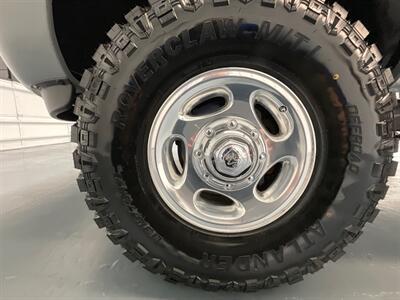 2001 Dodge Ram 2500 Laramie 4X4 6-SPEED MANUAL / 5.9L CUMMINS DIESEL  / Leather Seats / LONG BED / ZERO RUST / NEW TIRES - Photo 43 - Gladstone, OR 97027