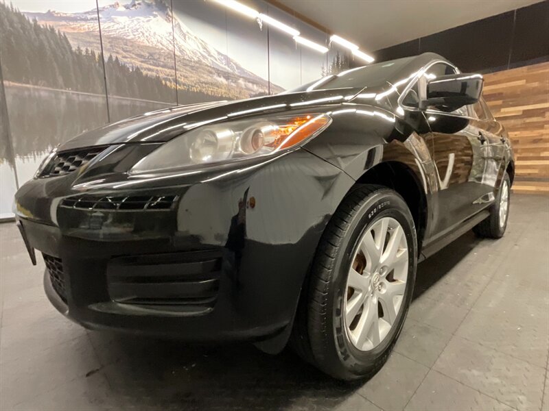 2009 Mazda CX-7 Sport SUV / AWD / Sunroof / LOCAL CAR / CLEAN  GREAT SERVICE HISTORY - Photo 9 - Gladstone, OR 97027