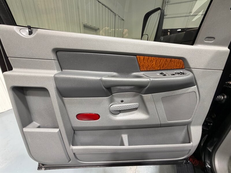 2006 Dodge Ram 2500 SLT 4X4 6-SPEED MANUAL 5.9L DIESEL /82K MILES /Regular Cab / 1-OWNER LOCAL w. ZERO RUST / NEW TIRES - Photo 32 - Gladstone, OR 97027