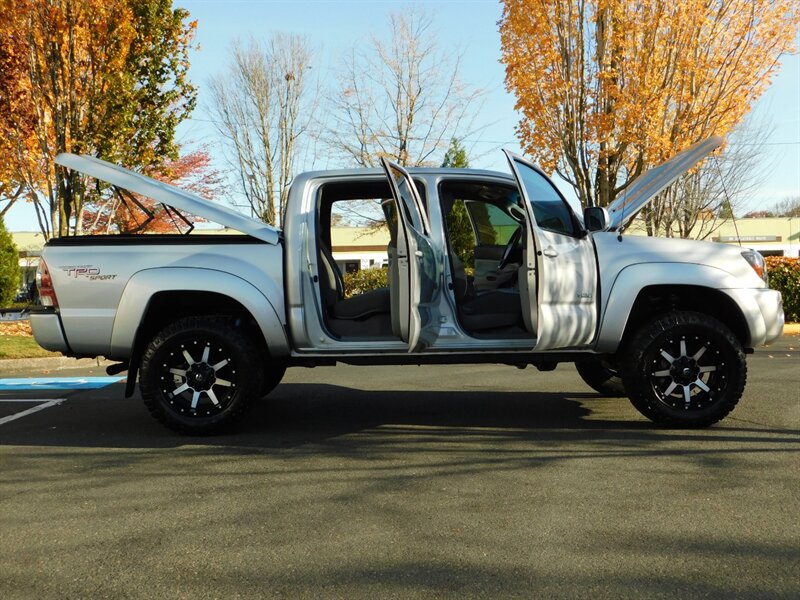 2010 Toyota Tacoma V6 SR5 TRD Sport 4X4 / LIFTED / ONLY  79,000 MILES   - Photo 29 - Portland, OR 97217