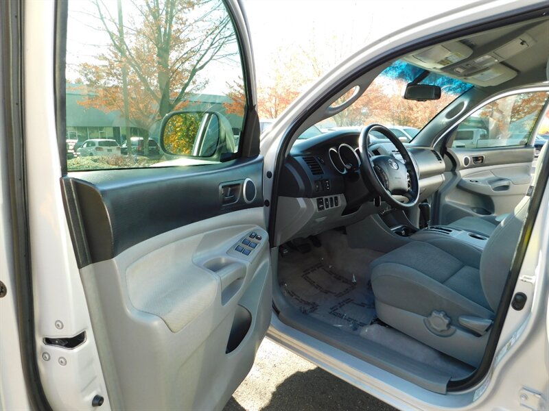 2010 Toyota Tacoma V6 SR5 TRD Sport 4X4 / LIFTED / ONLY  79,000 MILES   - Photo 12 - Portland, OR 97217