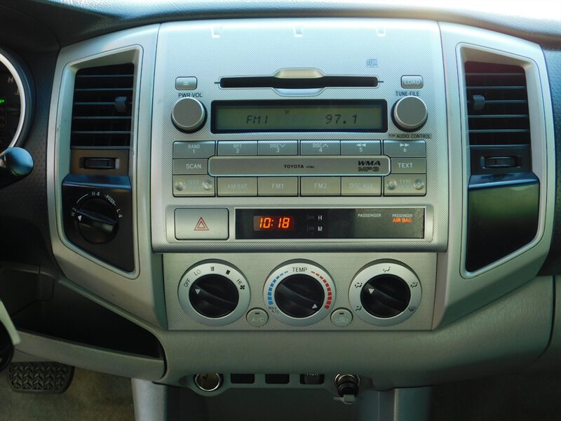 2010 Toyota Tacoma V6 SR5 TRD Sport 4X4 / LIFTED / ONLY  79,000 MILES   - Photo 19 - Portland, OR 97217