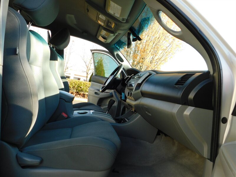 2010 Toyota Tacoma V6 SR5 TRD Sport 4X4 / LIFTED / ONLY  79,000 MILES   - Photo 16 - Portland, OR 97217